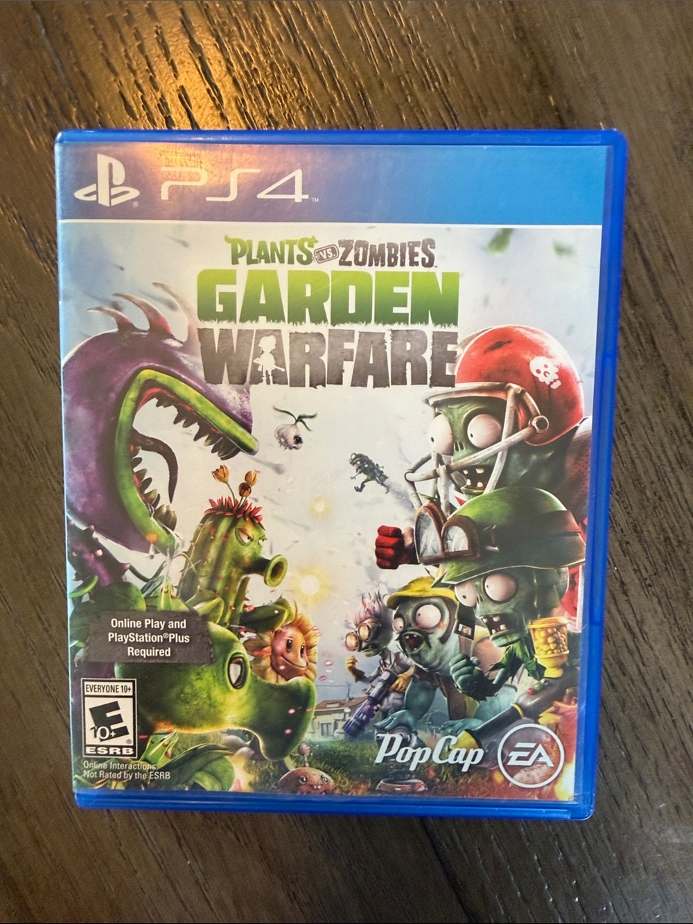 PS4 plants vs zombies garden warfare PopCap disc game in case